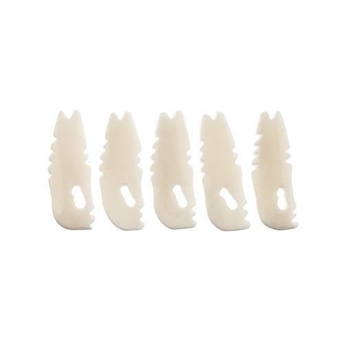 Bone Fox Pendant / 41x15mm - Natural White