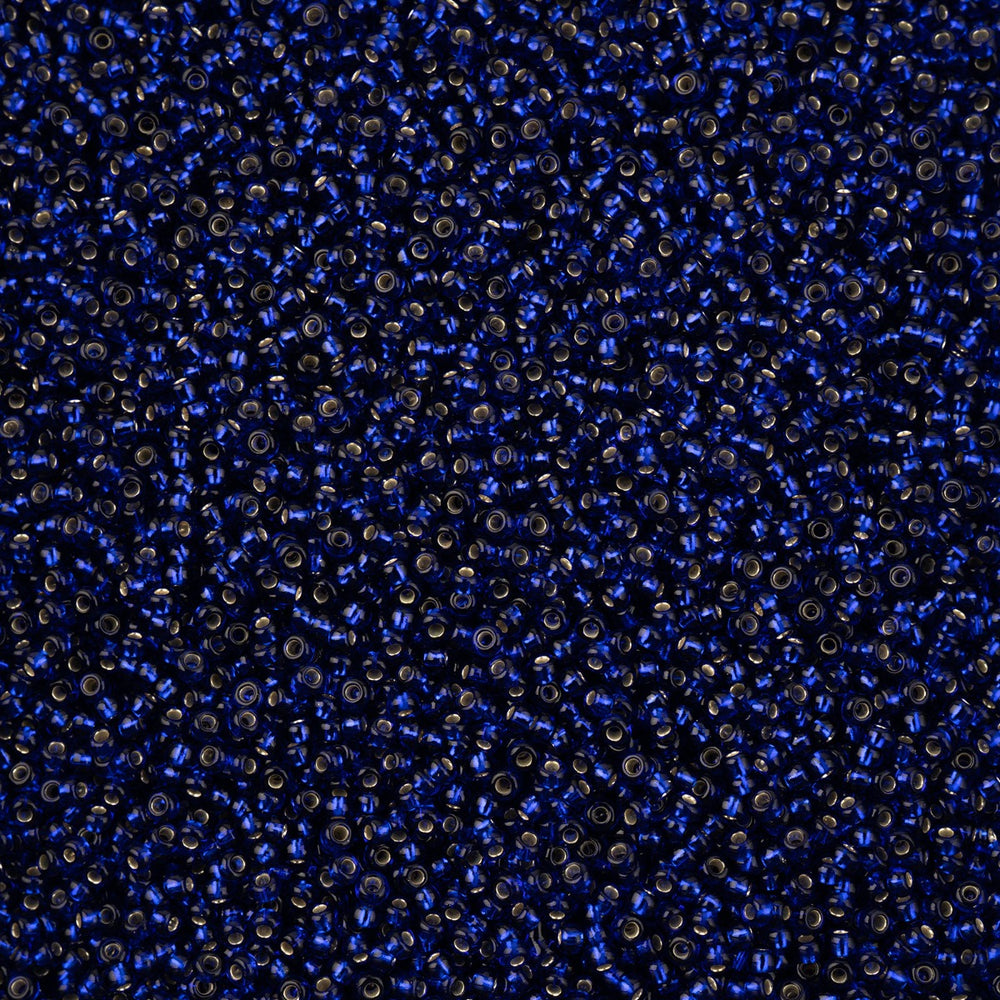 11/0 - SB34970 Bleu royal coeur argenté · Preciosa rocaille