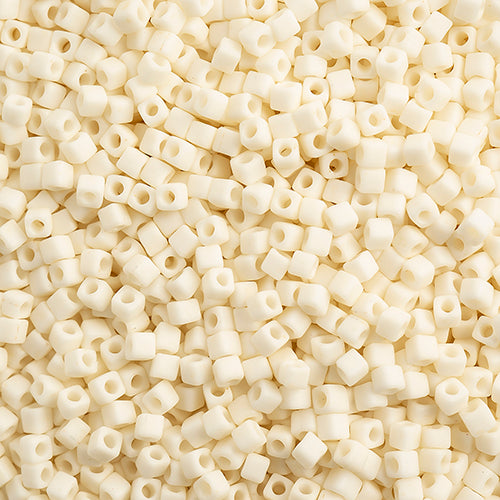 Miyuki Square Beads 1,8 mm - SQB2021 Opaque Cream Matte Glazed Luster
