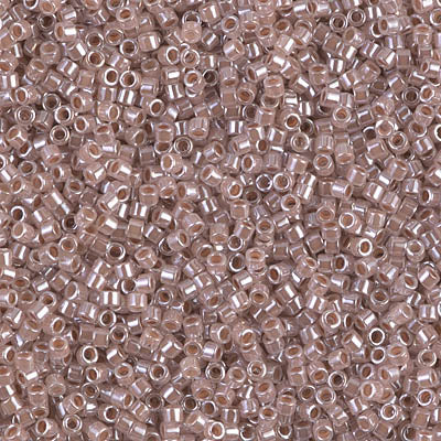 Miyuki Delica 11/0 - DB0256 Crystal Taupe Ceylon Lined-Dyed