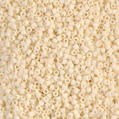 11/0 - DB0762 - Crème foncée mat Opaque · Miyuki Delica
