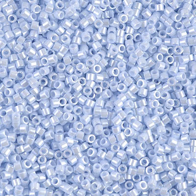 11/0 - DB1537 - Bleu ciel clair Ceylan Opaque · Miyuki Delica