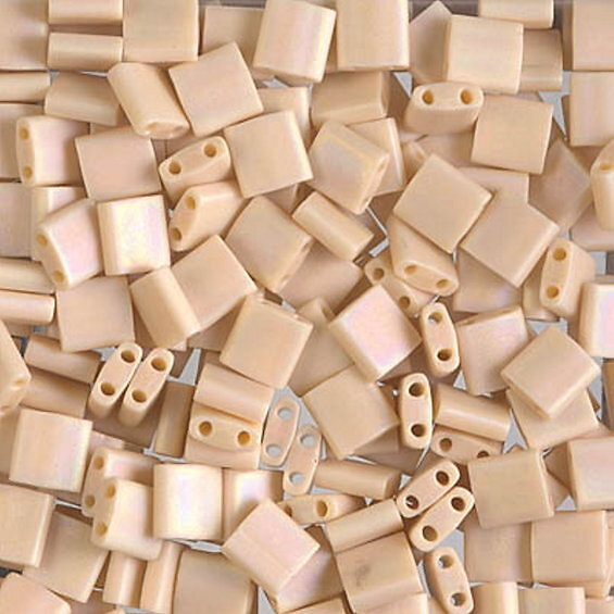 Miyuki TILA® - TL0493FR Opaque Matte Pear AB