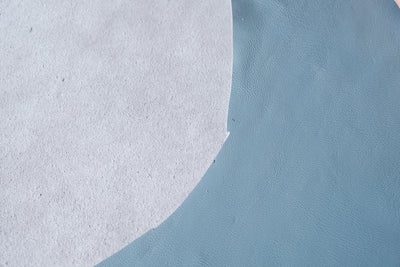 Baby Blue Lambskin Leather · 1½ - 2 oz - ( 0,5 - 0,6 mm )