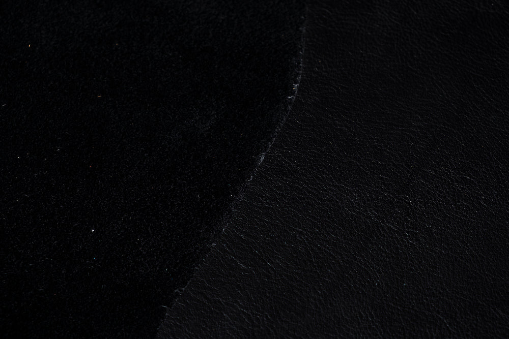 Black Deer touch Cowhide Leather · 2½ - 3 oz - ( 0,9 - 1,0 mm )