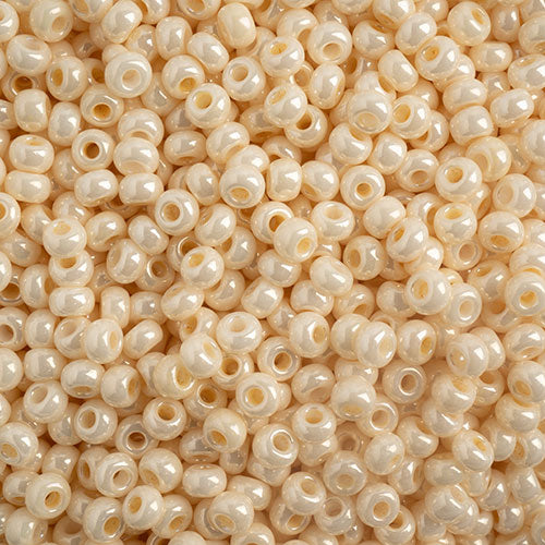 Preciosa Seedbead 8/0 - SB01601 Opaque Eggshell Pearl