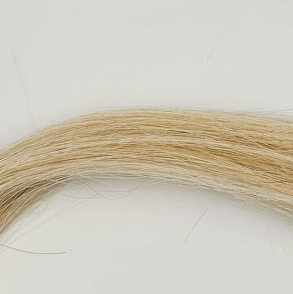 7g - Dyed Horsehair · 13-15 inches