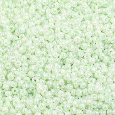 10/0 - SB01425 Teint vert menthe clair nacré chalk · Preciosa rocaille||Preciosa Seedbead 10/0 - SB01425 Chalk Pearl Dyed Pale Green