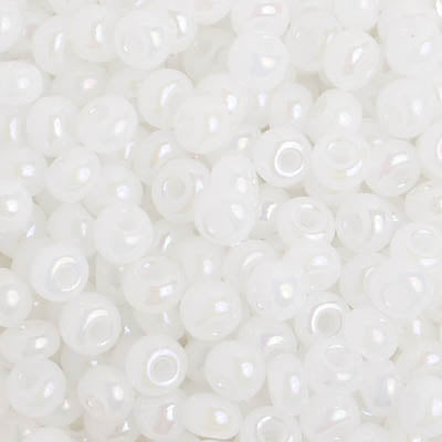 6/0 - SB01713 Blanc clair AB opaque · Preciosa rocaille||Preciosa Seedbead 6/0 - SB01713 Opaque Pale White AB