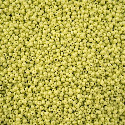 11/0 - SB43248 Luminous green Chalk dyed Solgel · Preciosa Seed Beads