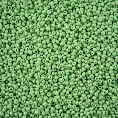 11/0 - SB43250 Pasture green Chalk dyed Solgel · Preciosa Seed Beads