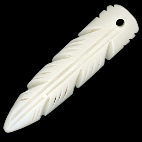 38mm - Pendentif plume en os blanc