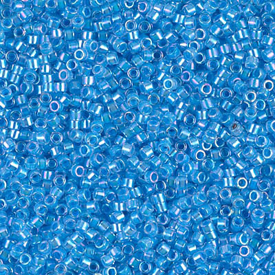 11/0 - DB0076 - Cristal AB cœur bleu clair Transp. · Miyuki Delica