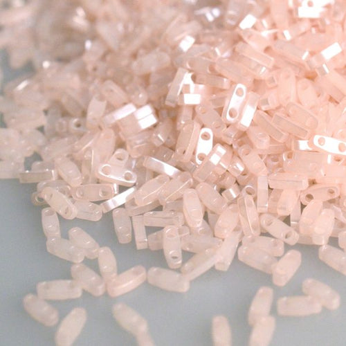 Miyuki Quarter TILA® - QTL0519 Alabaster Pink Pearl Ceylon