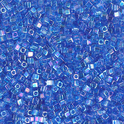 Miyuki Cube 1.8 mm - SQB0261 Bleu azure AB Transparent