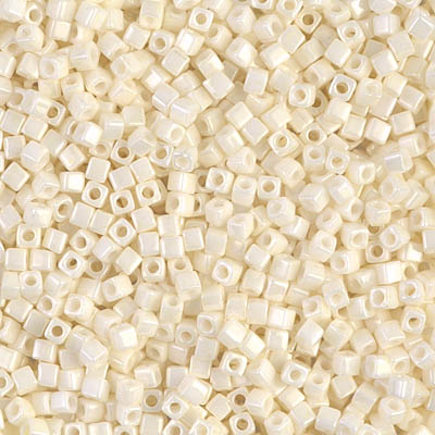 Miyuki Square Beads 1,8 mm - SQB0421 Opaque Cream Ceylon