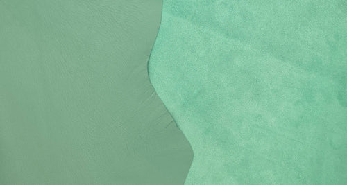 Cuir d'agneau turquoise · 1½ - 2 oz - ( 0,5 - 0,6 mm )